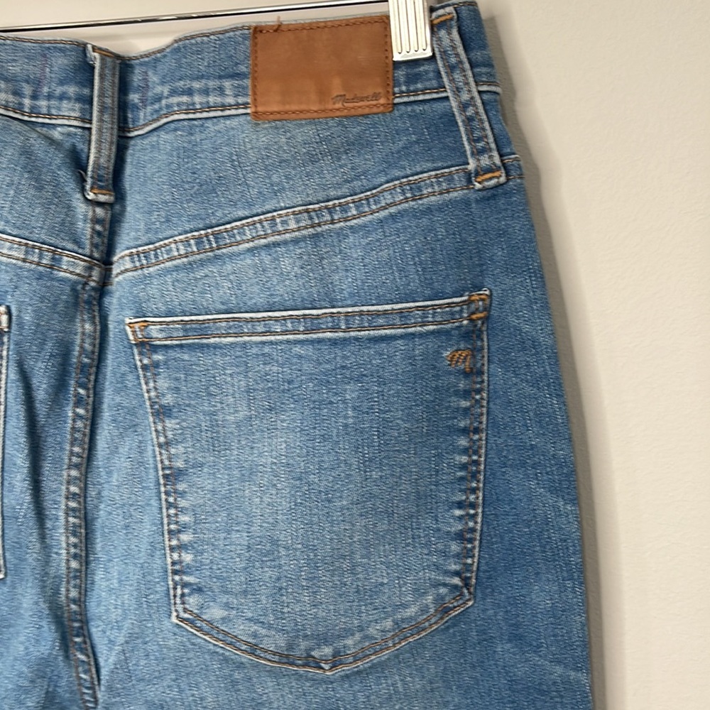 Madewell High Rise 10” Rise Ripped Skinny Ankle Jeans - Picture 8 of 10